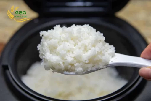 Jasmine broken rice is easy to cook